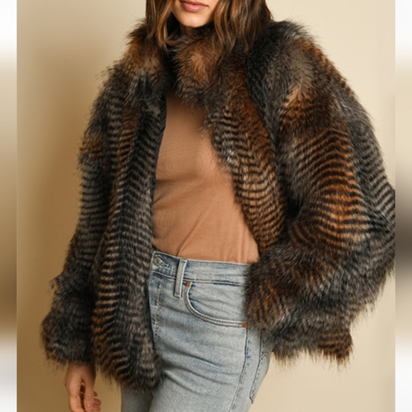 NWT ANTHRO | Hutch Faux Fur Bomber Jacket - Picture 6 of 13